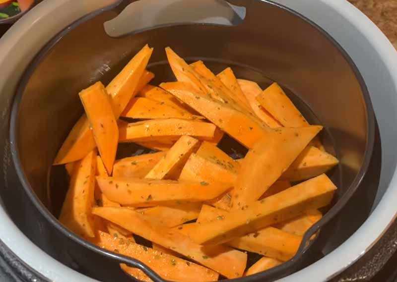 Patates douces frites au Air Fryer- Photos étape par étape